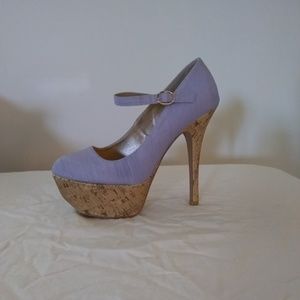 Gorgeous linen-like textured lavender platforms.